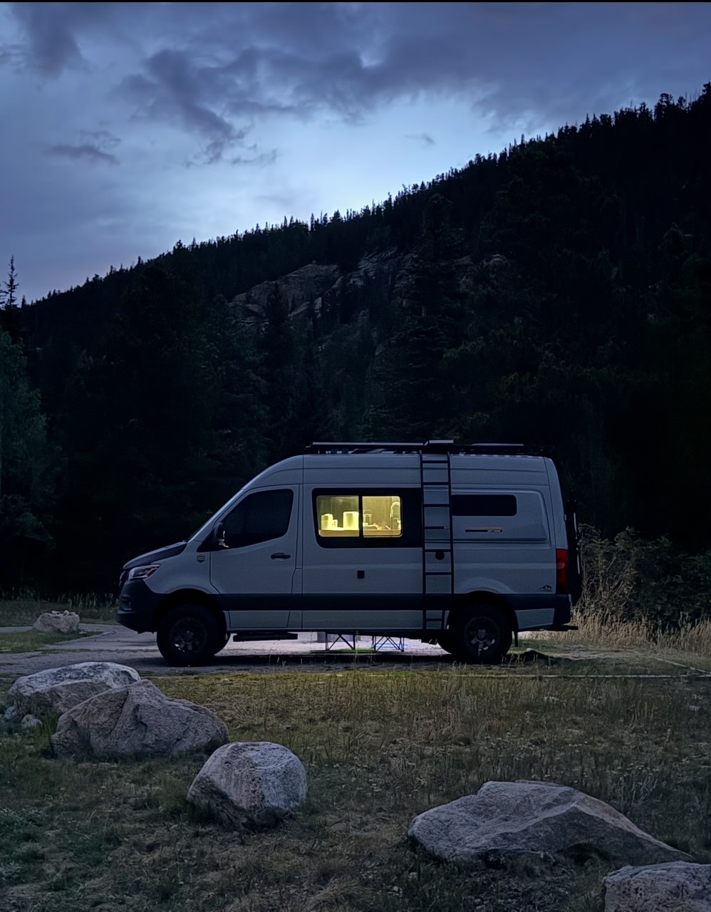 Off-Grid 2022 Sprinter 4x4 "BAM" [ Family and pet friendly
