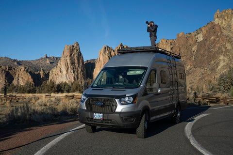 2021 Ford Transit AWD, 200 miles a day, Hot indoor shower, roof deck — photo 3