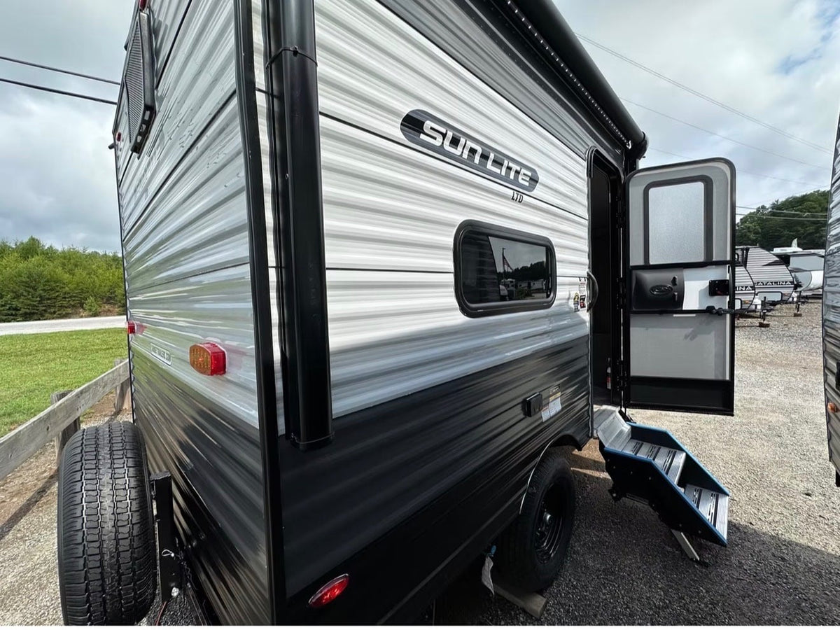Detailed exterior of a Sun Lite travel trailer RV rental — photo 1