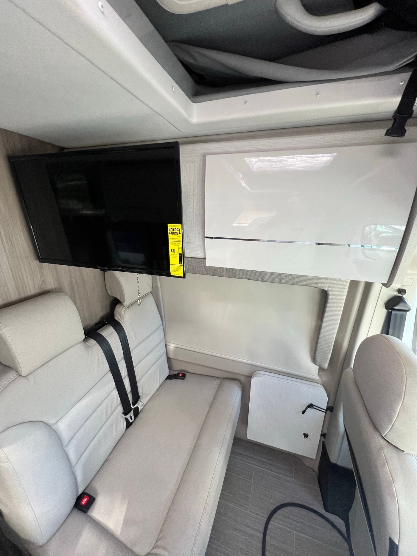  swivel seats — photo 10