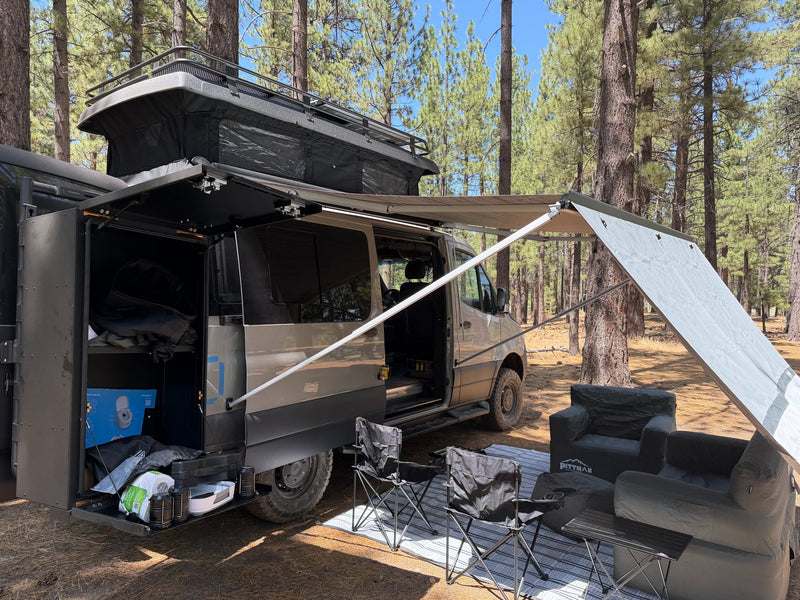  features a roof rack — photo 8