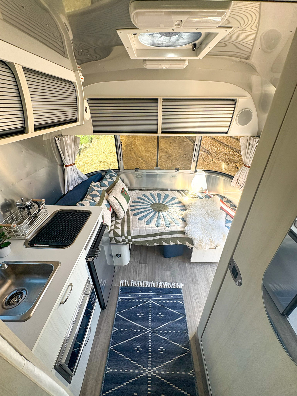 Moonshine: Retro-Coastal 16’ Airstream (Concierge Delivery) — photo 15
