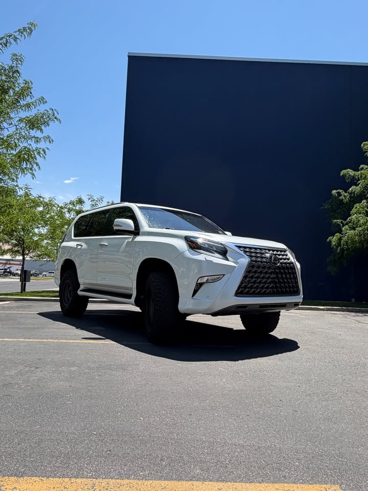 2020 Lexus gx460 in North Salt Lake, UT (photo 2) — photo 2