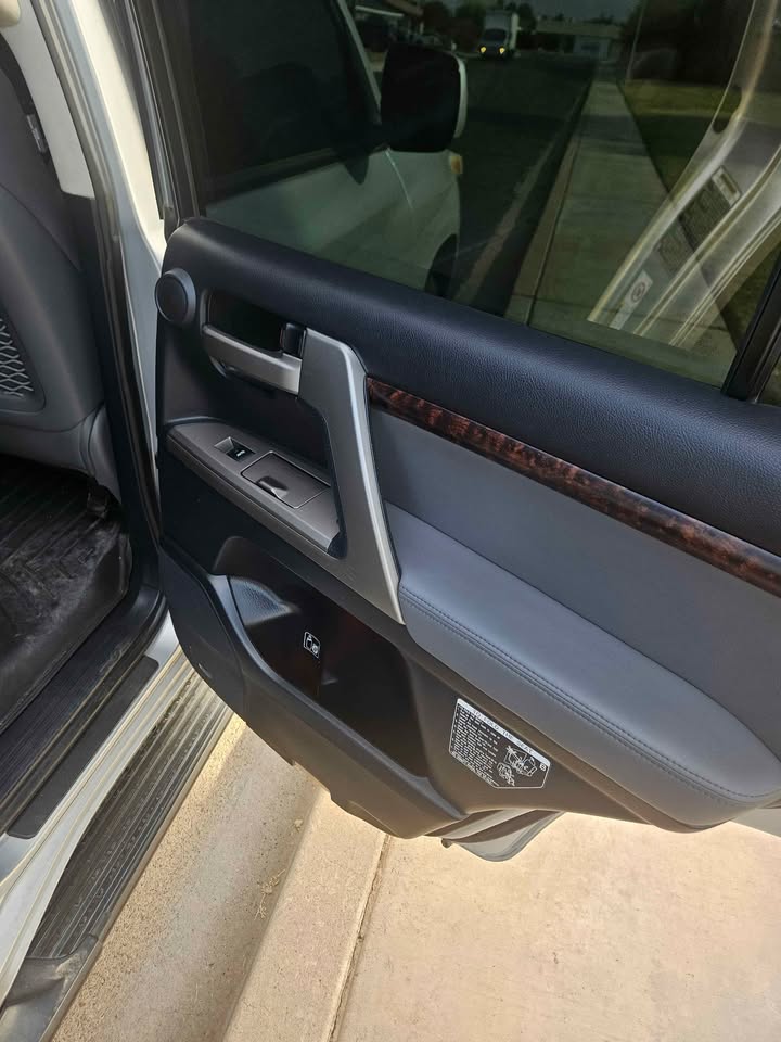Toyota Landcruiser LC200 in Mesa, AZ (photo 10) — photo 10