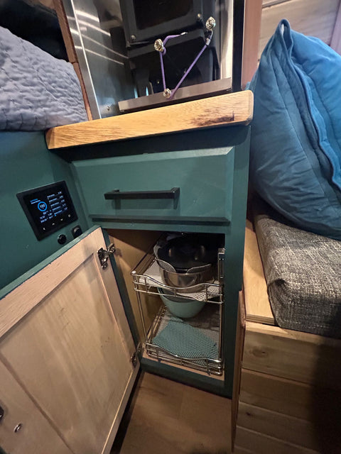 California Adventure Van: 2020 Ford Transit 250 HR — photo 3