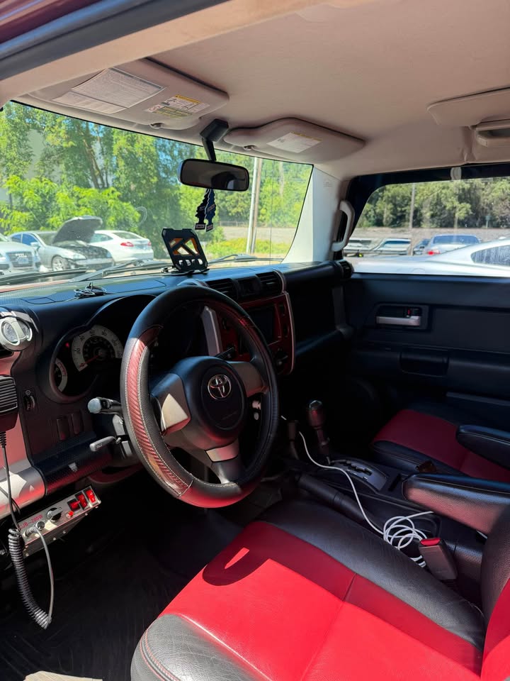 2008 Toyota FJ Cruiser in Beaverton, OR (photo 10)