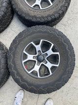 Set of 4 OEM Jeep Rubicon 17" Wheels & BFGoodrich All-Terrain T/A KO2 Tires in Spokane, WA (photo 4)