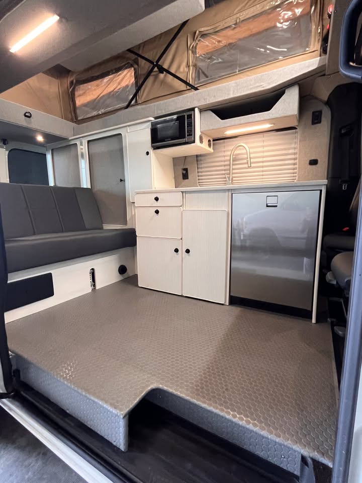 2023 Mercedes-Benz sprinter 144 sportsmobile pop top camper awd in Mesa, AZ (photo 8)