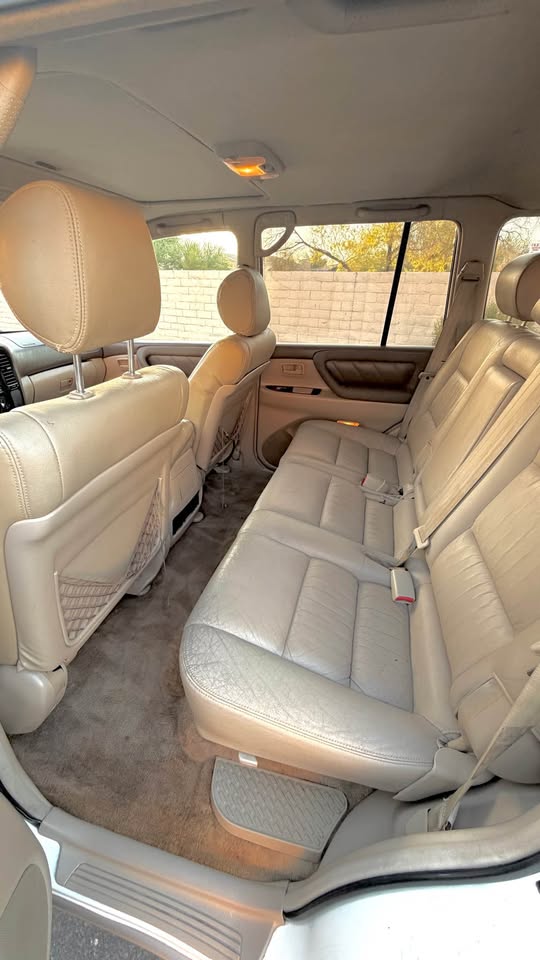 2000 Toyota Landcruiser · Sport Utility 4D in Gilbert, AZ (photo 10)