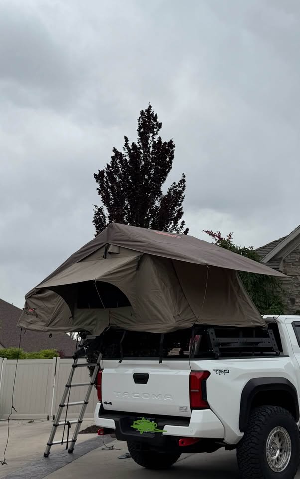 Rooftop tent and Bed rack — photo 2