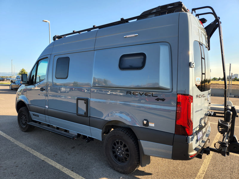 4WD Winnebago Revel 44E "Rosie" Unlimited Miles Montana + Starlink — photo 9