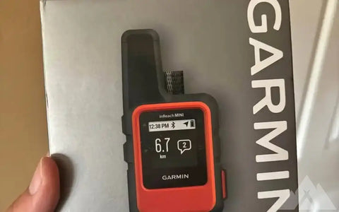 Garmin InReach Mini with box & accessories