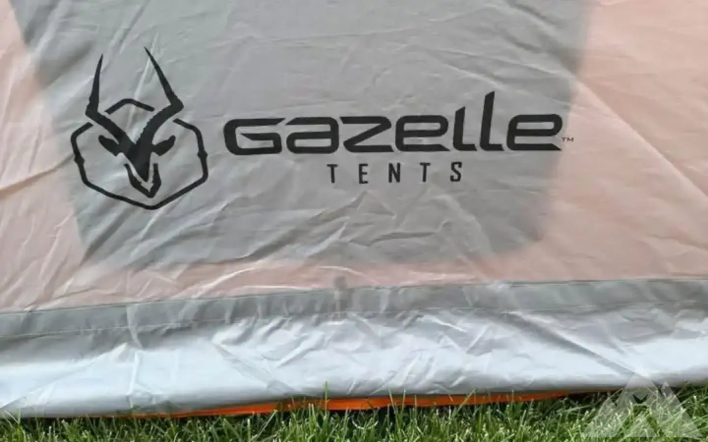 Gazelle T4 Hub 4 Person Tent Quick Set Up — used tents & canopies for sale (photo 3)