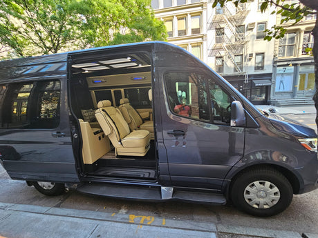 (Luna) MAD-Daycrusier Luxury 8 Passengers