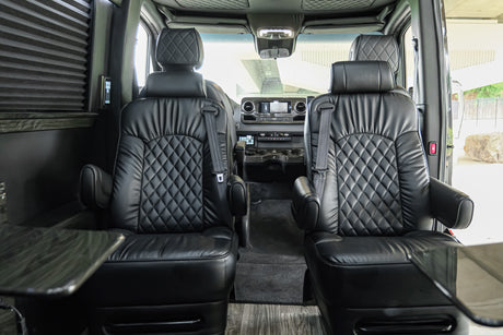 Ultimate Toys Ultimate Coach VIP 10 Passenger Traveler