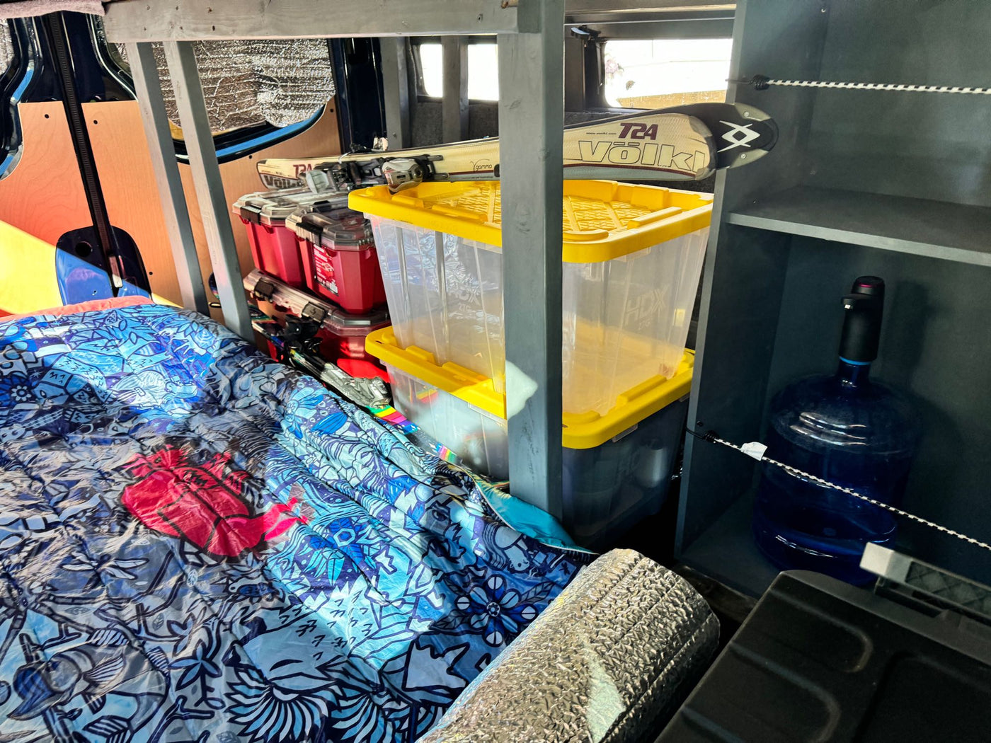 carpeted walls with mesh storage — photo 17