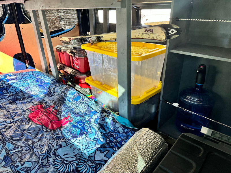  carpeted walls with mesh storage — photo 17