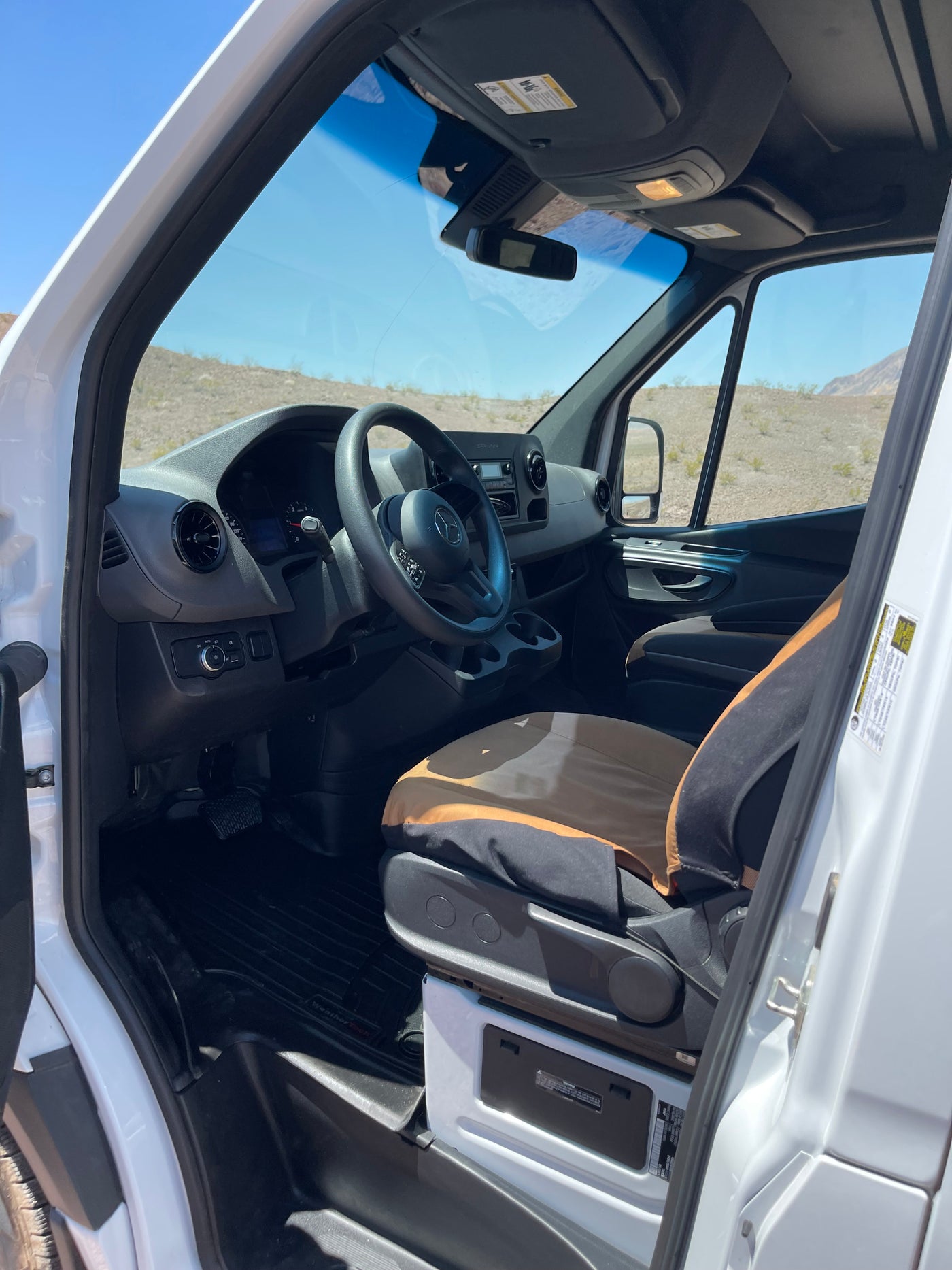 Sprinter Dream Van Fully Loaded Sand — photo 8