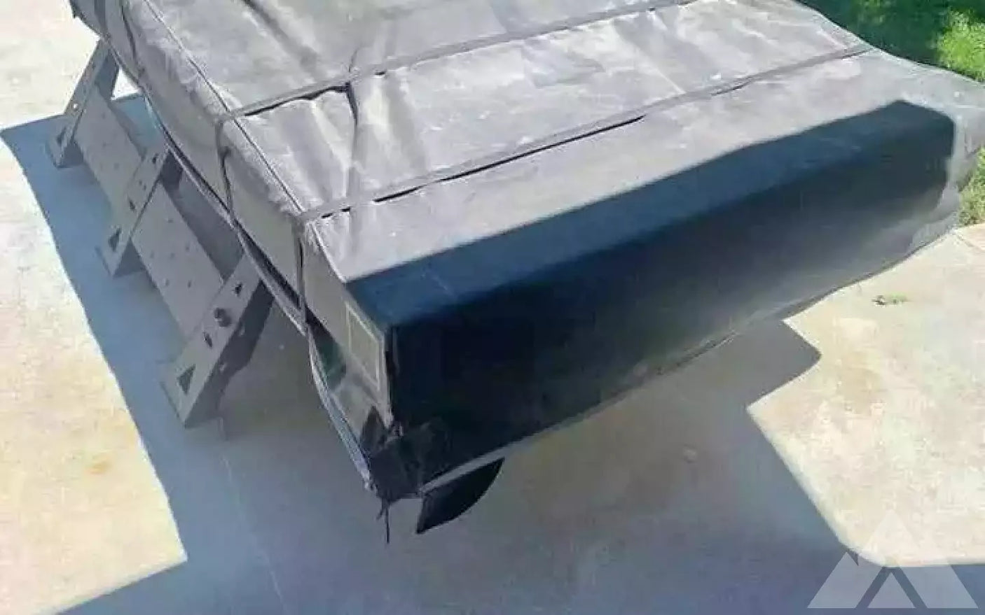Gen2XL Smittybilt Overlander RTT with frame — used rooftop tents for sale (photo 2)