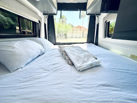  ideal for travel.|Cozy rv rental bed