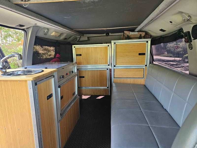 2006 Ford E350 Super Duty Passenger · XLT Van 3D in Napa, CA (photo 6) — photo 6