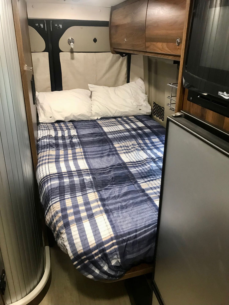 2020 Winnebago Travato 59GL (lithium, unlimited AC, pet friendly,sleeps 4) — photo 15