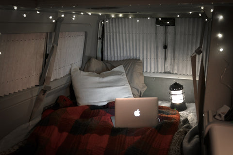 Elsa - Volkswagen Eurovan Full Camper - NO Prep Fees / Weekend Rentals — photo 3