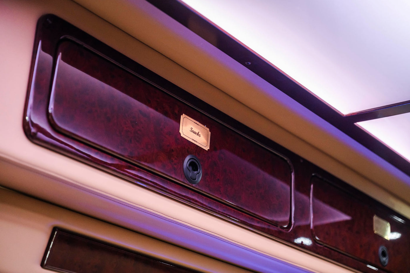  and cupholder for ultimate comfort.|RV rental: JL Audio speaker — photo 18