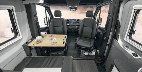 4Winnebago Silver Revel Mercedes Benz — photo 2