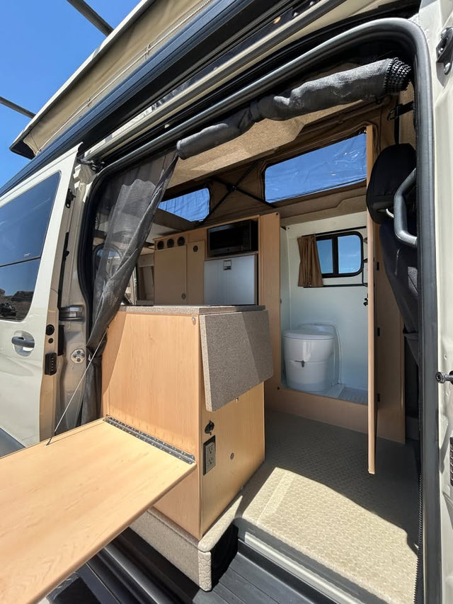 2020 Mercedes-Benz sprinter sportsmobile 4x4 — photo 3