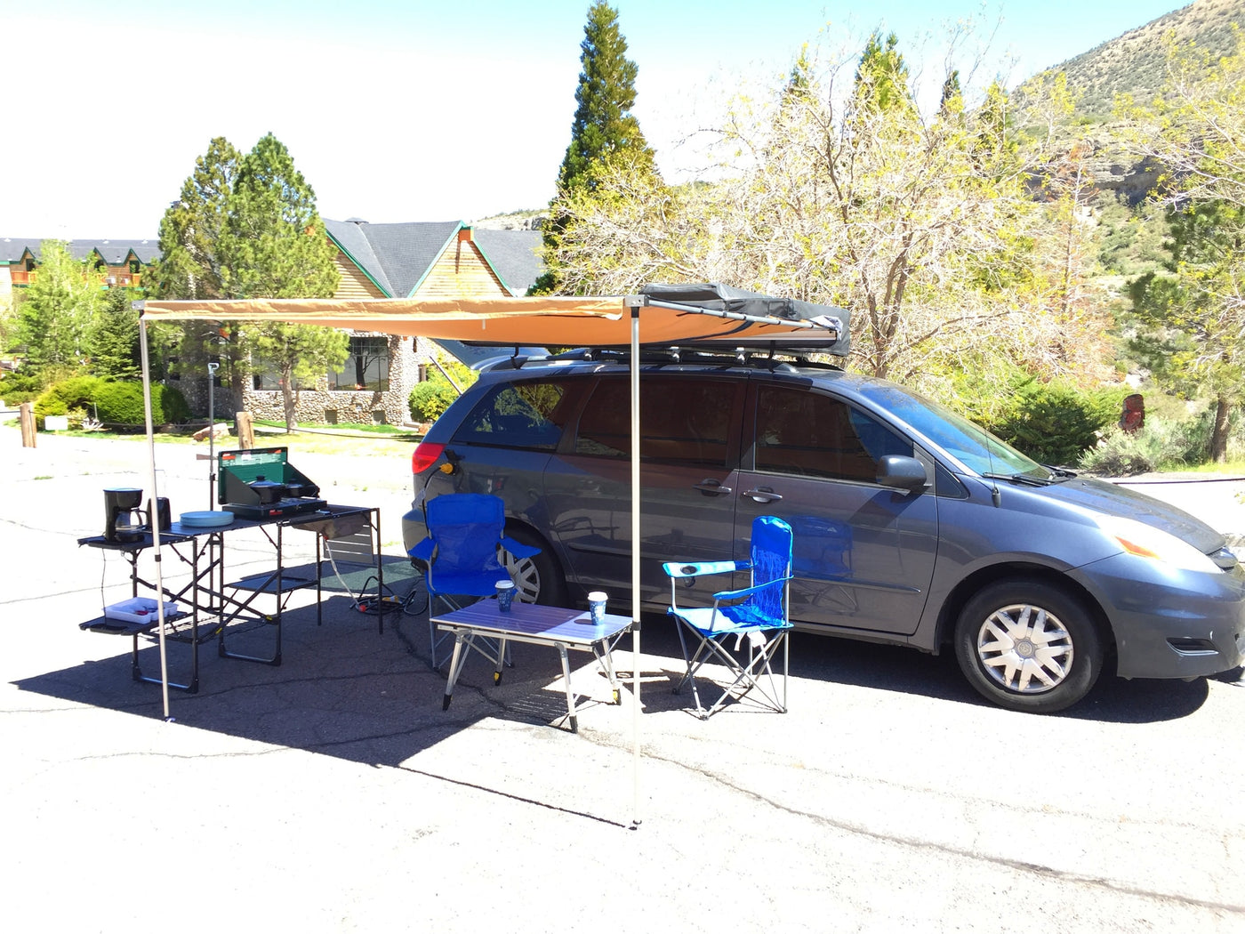  featuring a side awning — photo 2
