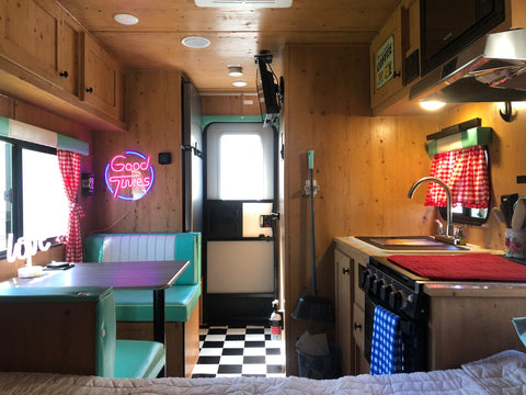 2022 4 person Retro style Camper. overland rental