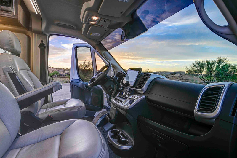  passenger seats — photo 4