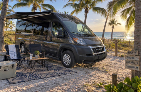 Luxury Campah Van Sunset Chaser — photo 4