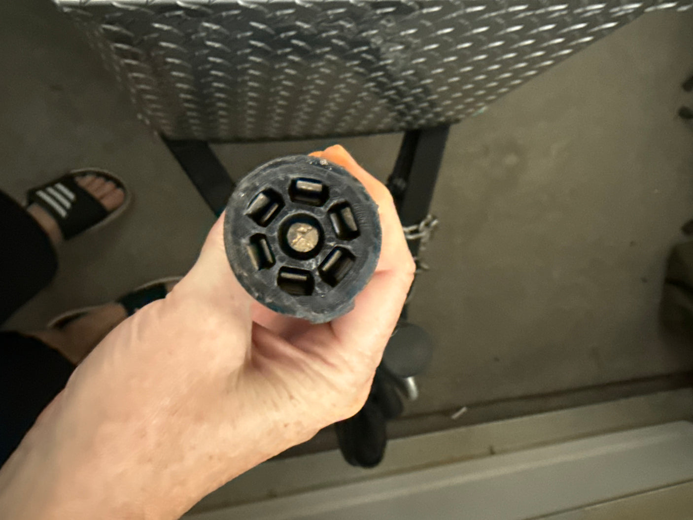 Connect your RV rental with this 7-pin trailer plug.