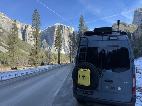 Stellamobile - 2022 Winnebago Revel 4x4 with Starlink HP Roam WiFi — photo 4