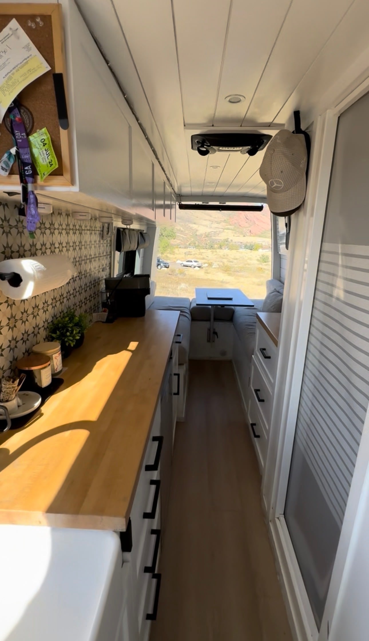 Custom Build Luxury Off-Grid Apartment on Wheels (Dog Friendly) — photo 3