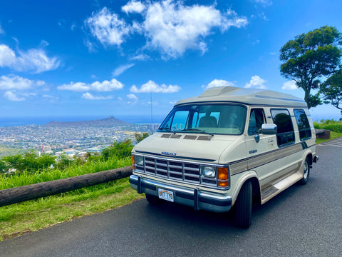 1993 Dodge Van Classic — photo 3