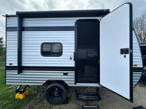 Happy Camper Travel Trailer overland rental