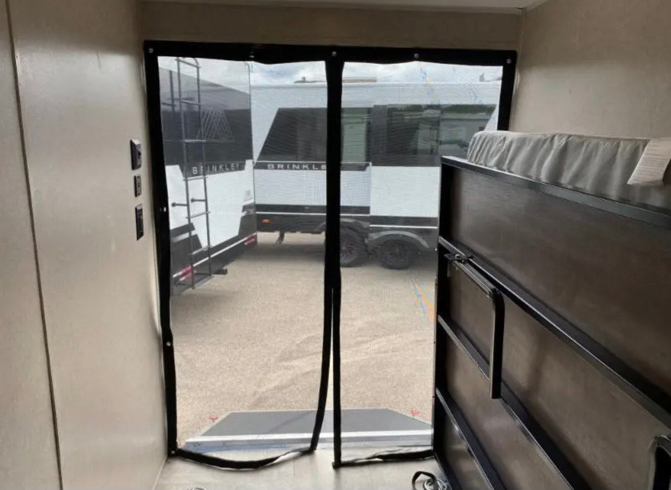 Adventure Ready 2022 Sunset Park SunRay 139 RV Camper