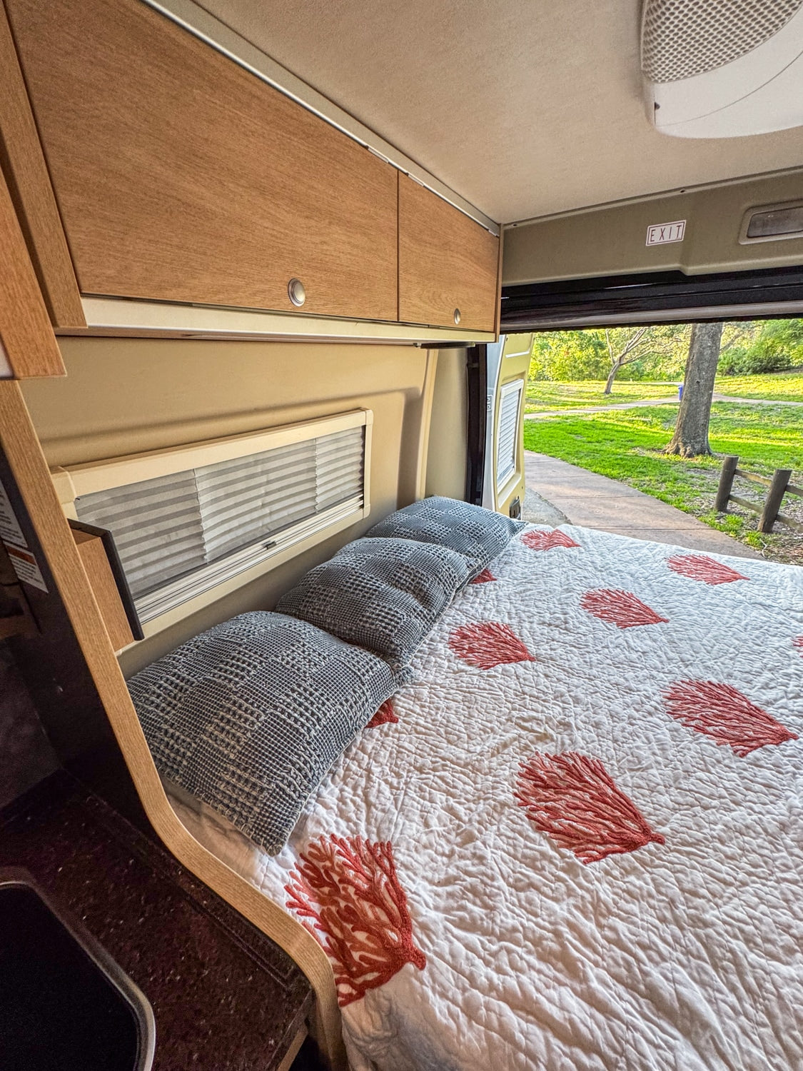 2018 Hymer Aktiv Promaster - Built for the Beach — photo 20