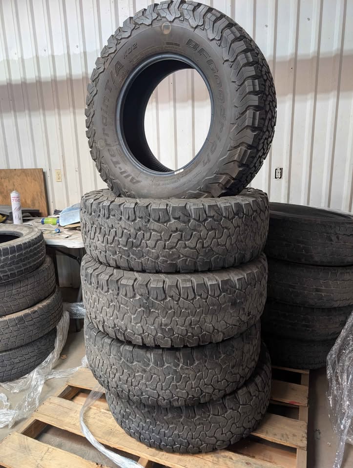 Bs Goodrich all-terrain t/a ko2 285/70r17 in Rio Rancho, NM (photo 10) — photo 10