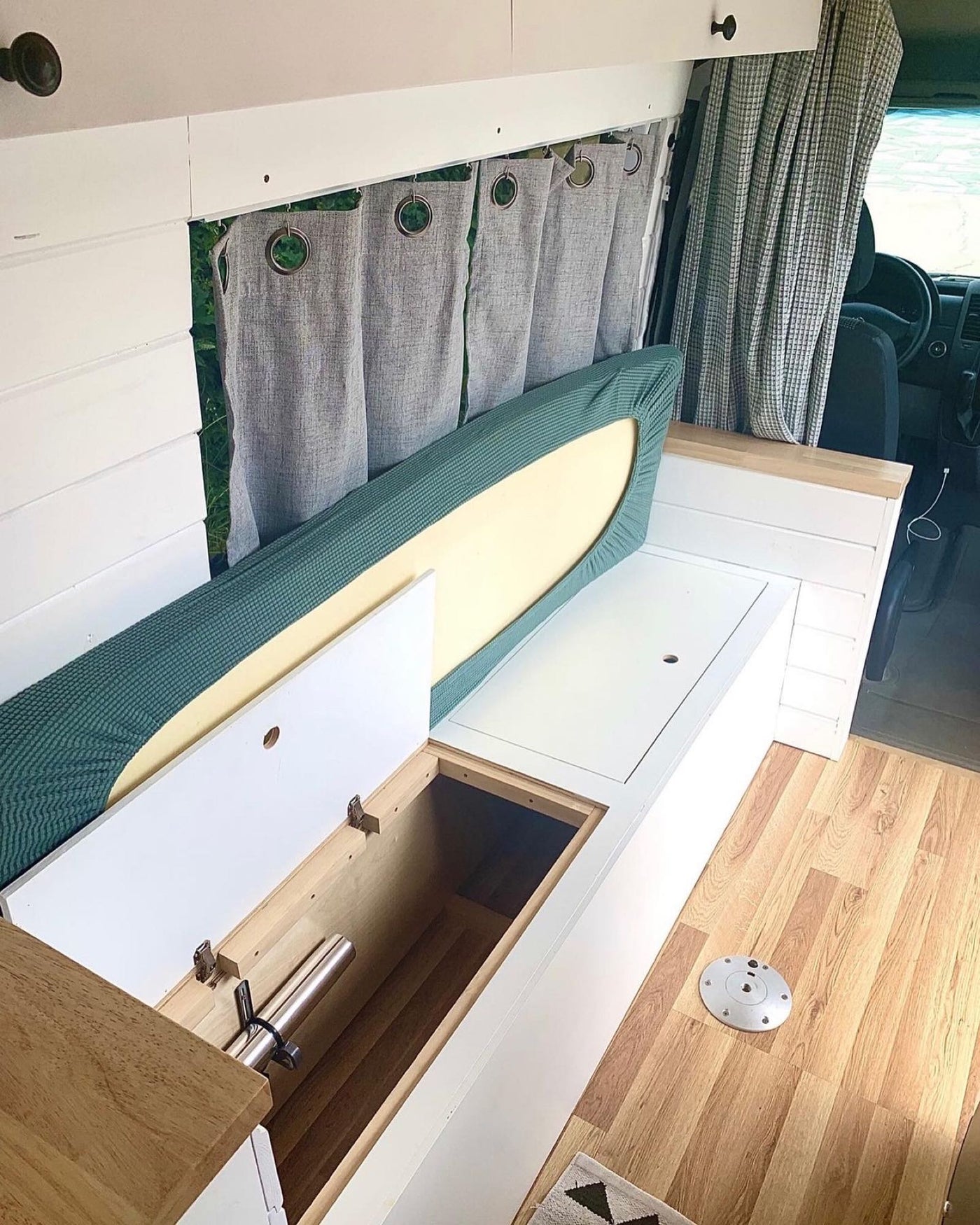 Jolene the Mercedes Sprinter — photo 9