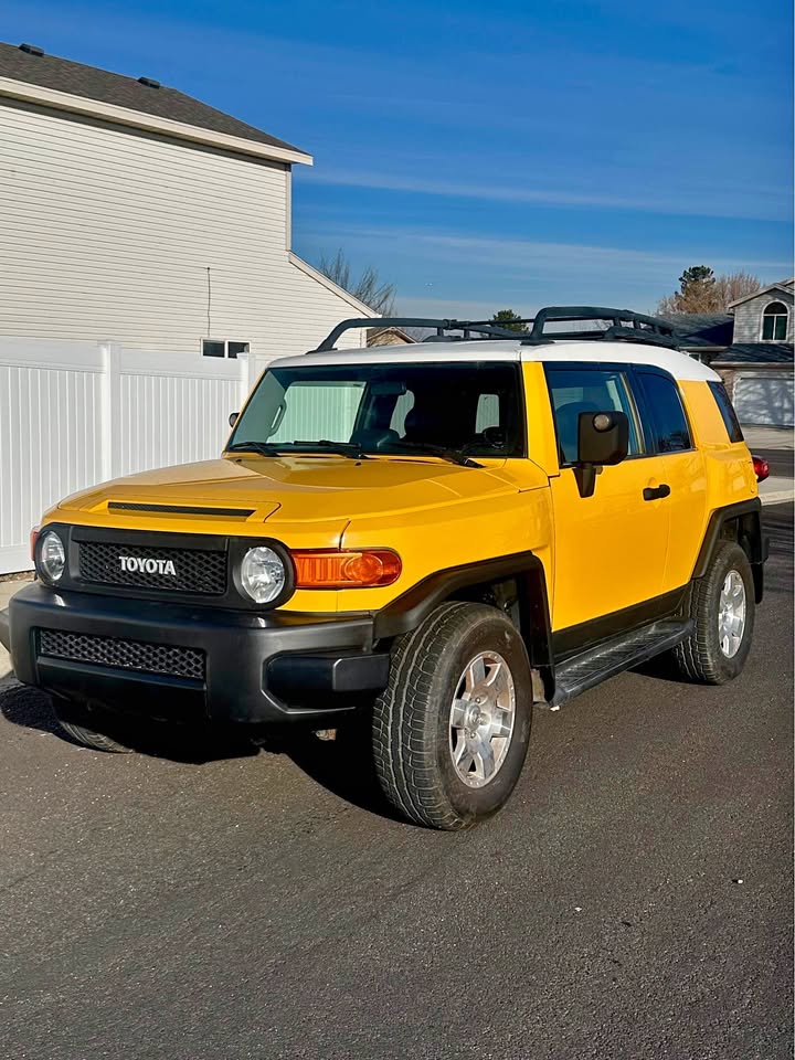 2008 Toyota FJ Cruiser in Salt Lake City, UT (photo 1) — photo 1