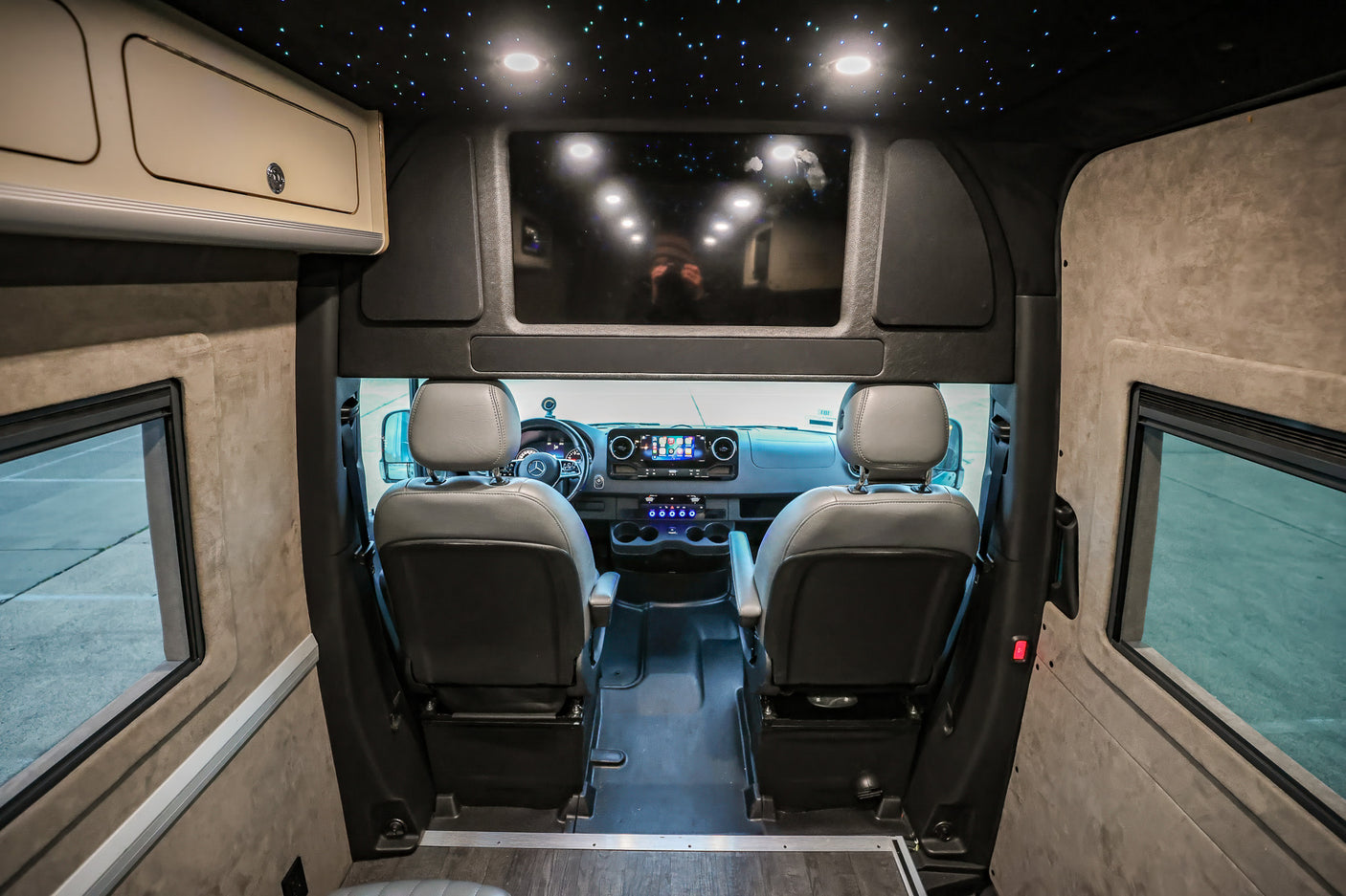 2023 Mercedes-Benz Sprinter (Green)
