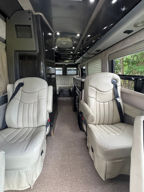 Airstream Interstate Luxury Camper Travel Van — photo 2