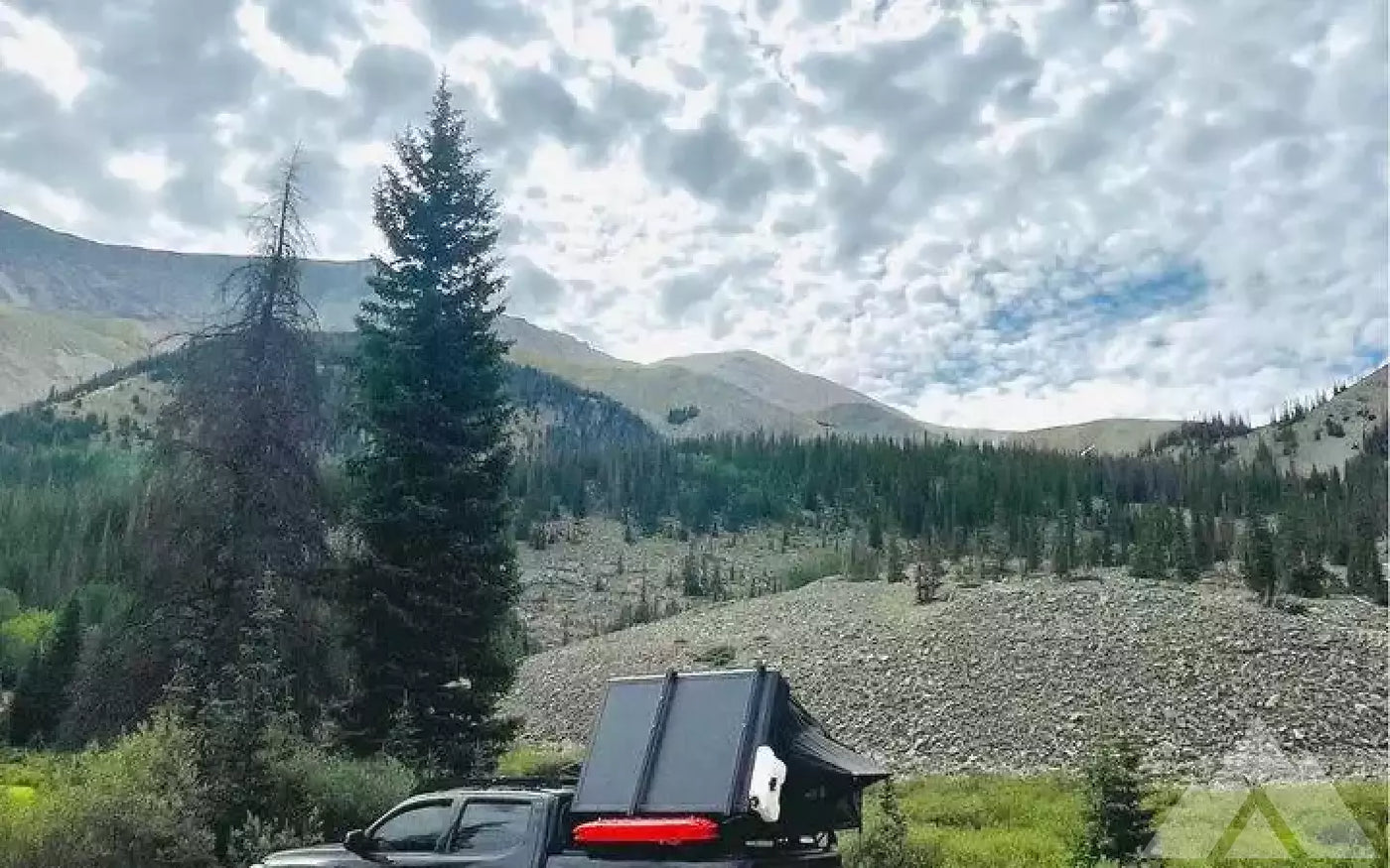 Hard shell Rooftop tent/perfect for shortbed truck — used rooftop tents for sale (photo 3) — photo 3