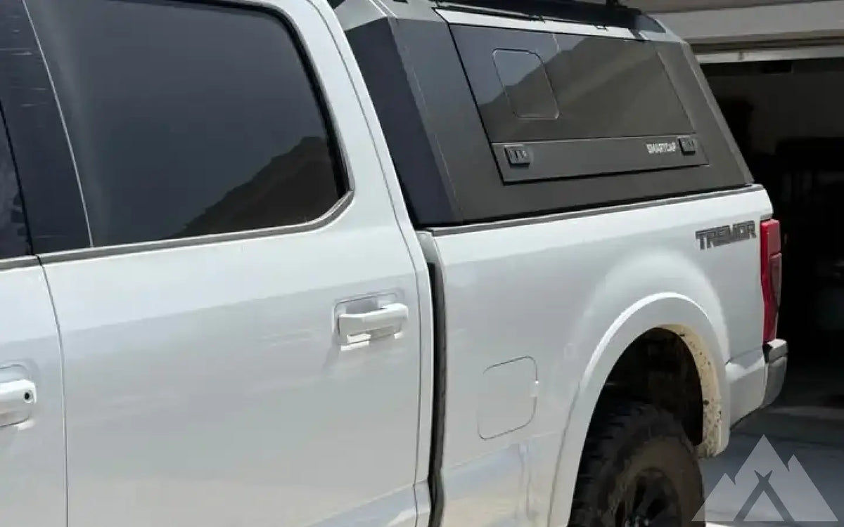 Hard Shell Rooftop Tent – WildFinder — used rooftop tents for sale (photo 5) — photo 5
