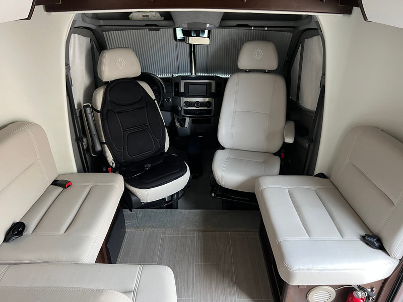  comfortable seating — photo 11