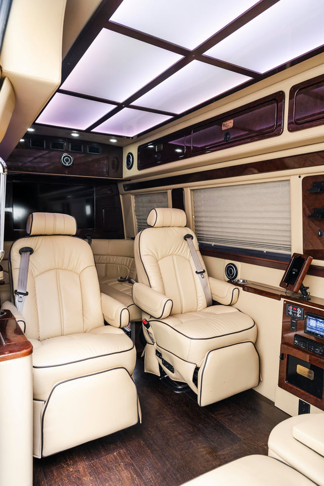 2015 Mercedes-Benz Sprinter — photo 3